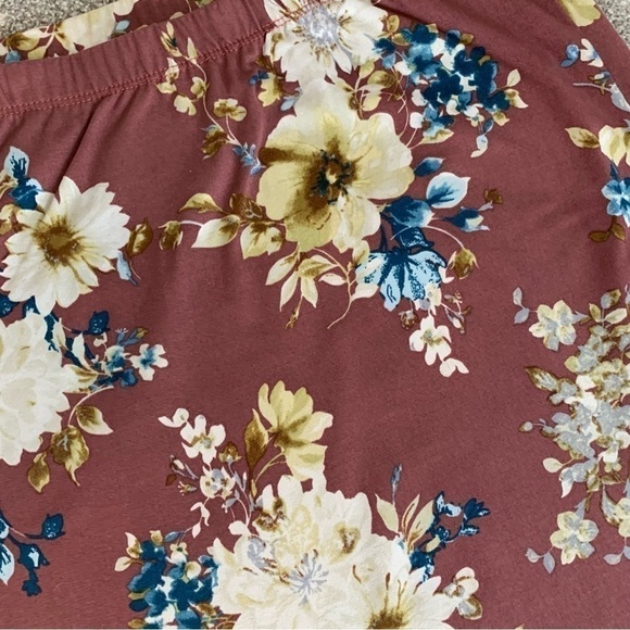 Acting Pro Mauve Pink Floral Stretch Pull on Pencil Skirt - Picture 3 of 5